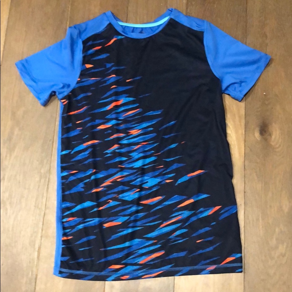 BOYS- athletic shirt size L 12/14